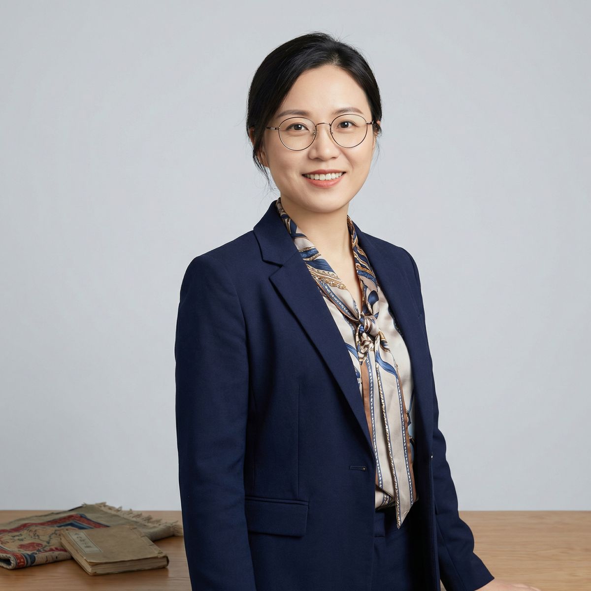 《瞒着丈夫加班的hr》演员 - 文化顾问赵雨萱